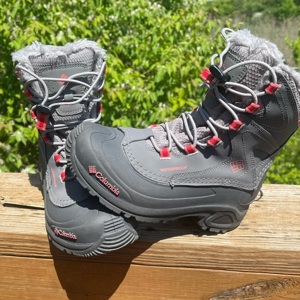 Columbia Charcoal and Red/Orange Winter Lace up waterproof Boots - Like New!